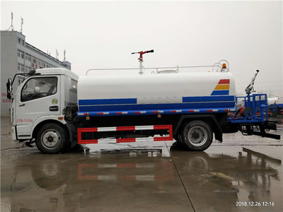 承德市10方霧炮灑水車專業批發與隨州汽車維修服務聯動解析